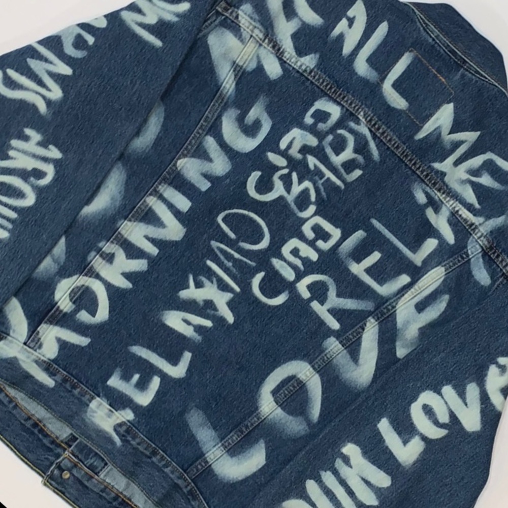 Levi's Premium Denim The Trucker Graffiti Jacket-Size XL New - Picture 8 of 12